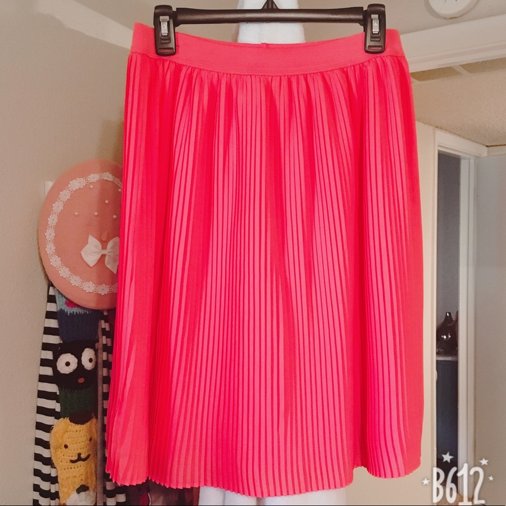 Pleated, Midi, Lined, Circle Skirt - Coral